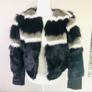 Beautiful black gray white striped fox fur coat 🖤